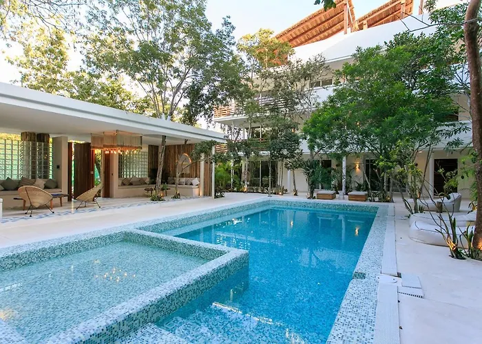 Charming Nature-inspired With Sultry Surroundings By Stella Apartment